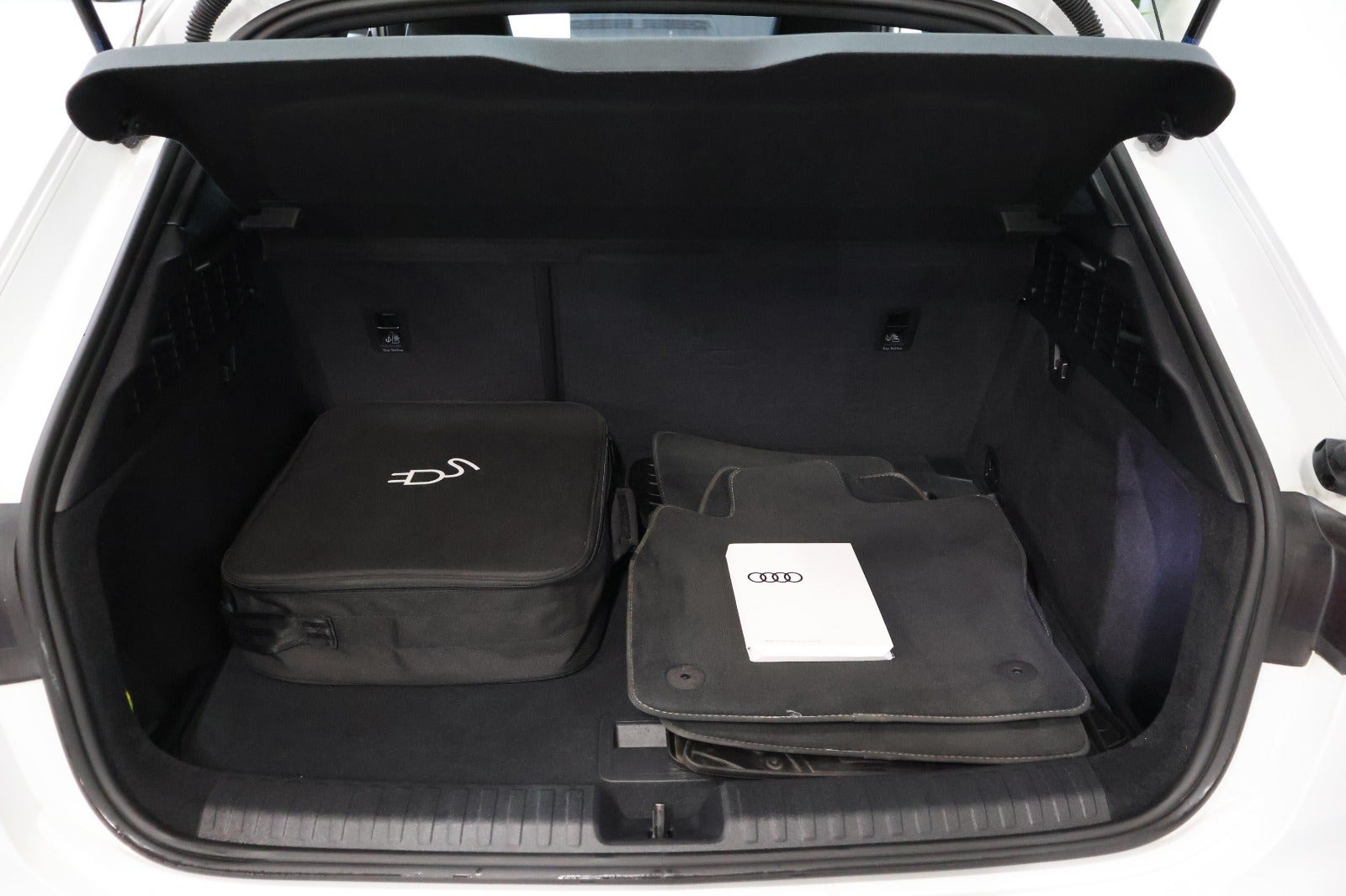 Hvid Audi A3 fra 2021