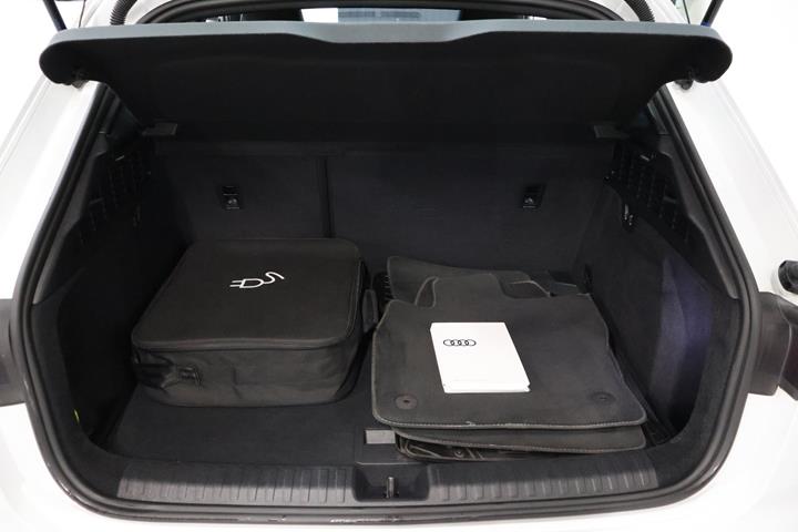 Hvid Audi A3 fra 2021