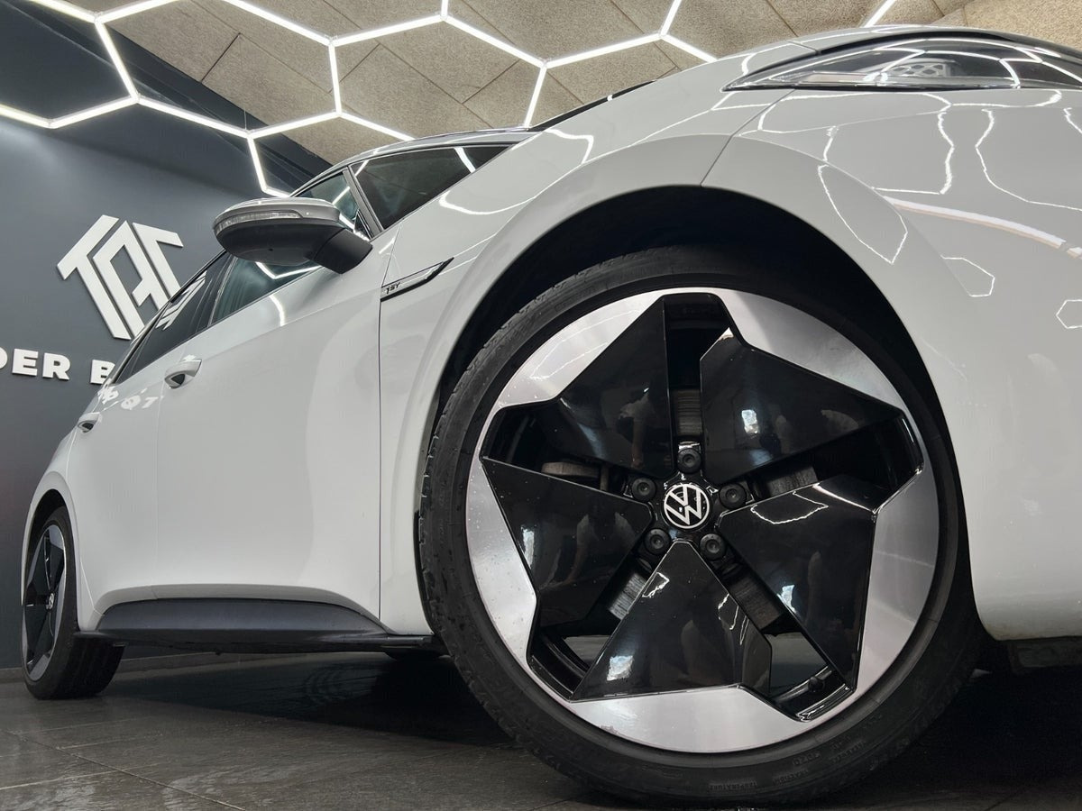 Hvid VW ID.3 fra 2020