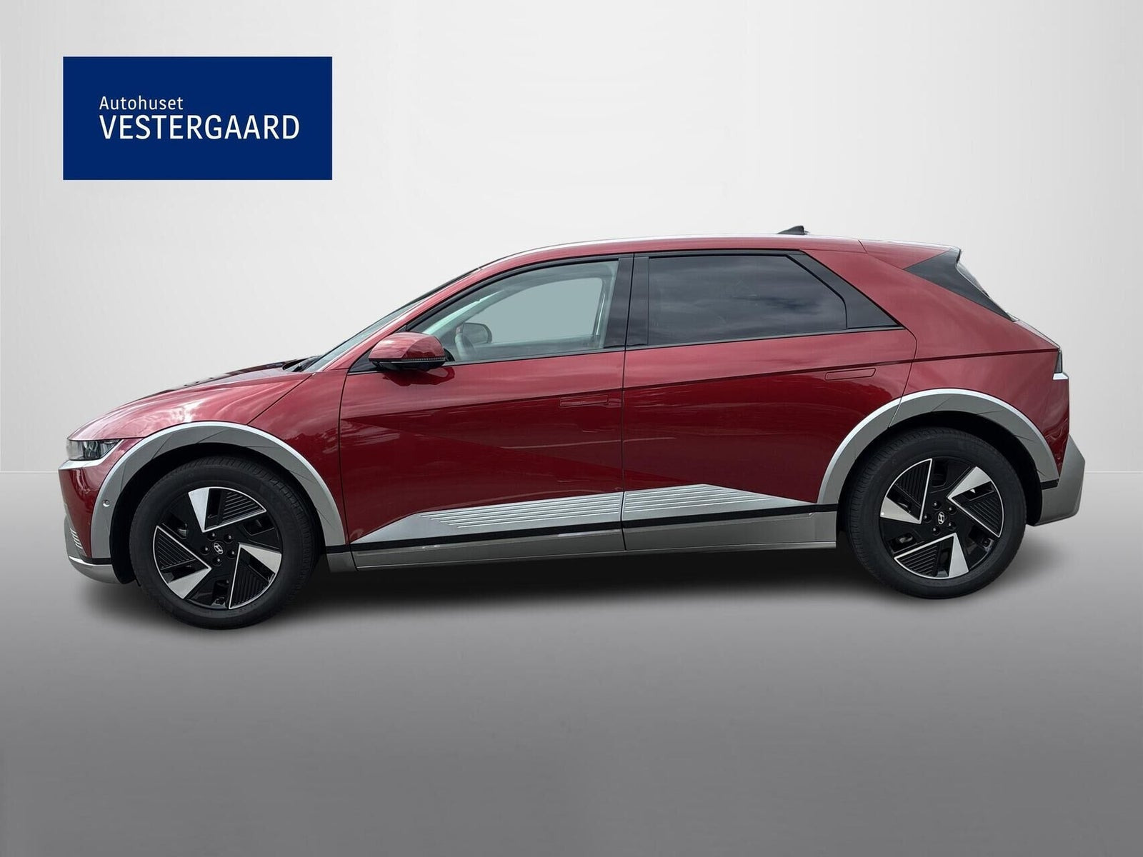 Rød Hyundai Ioniq 5 fra 2025