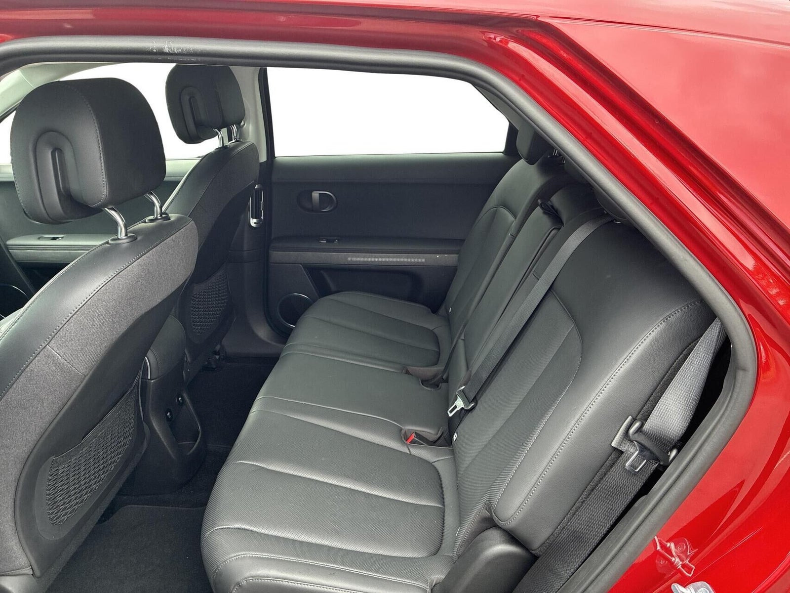 Rød Hyundai Ioniq 5 fra 2025