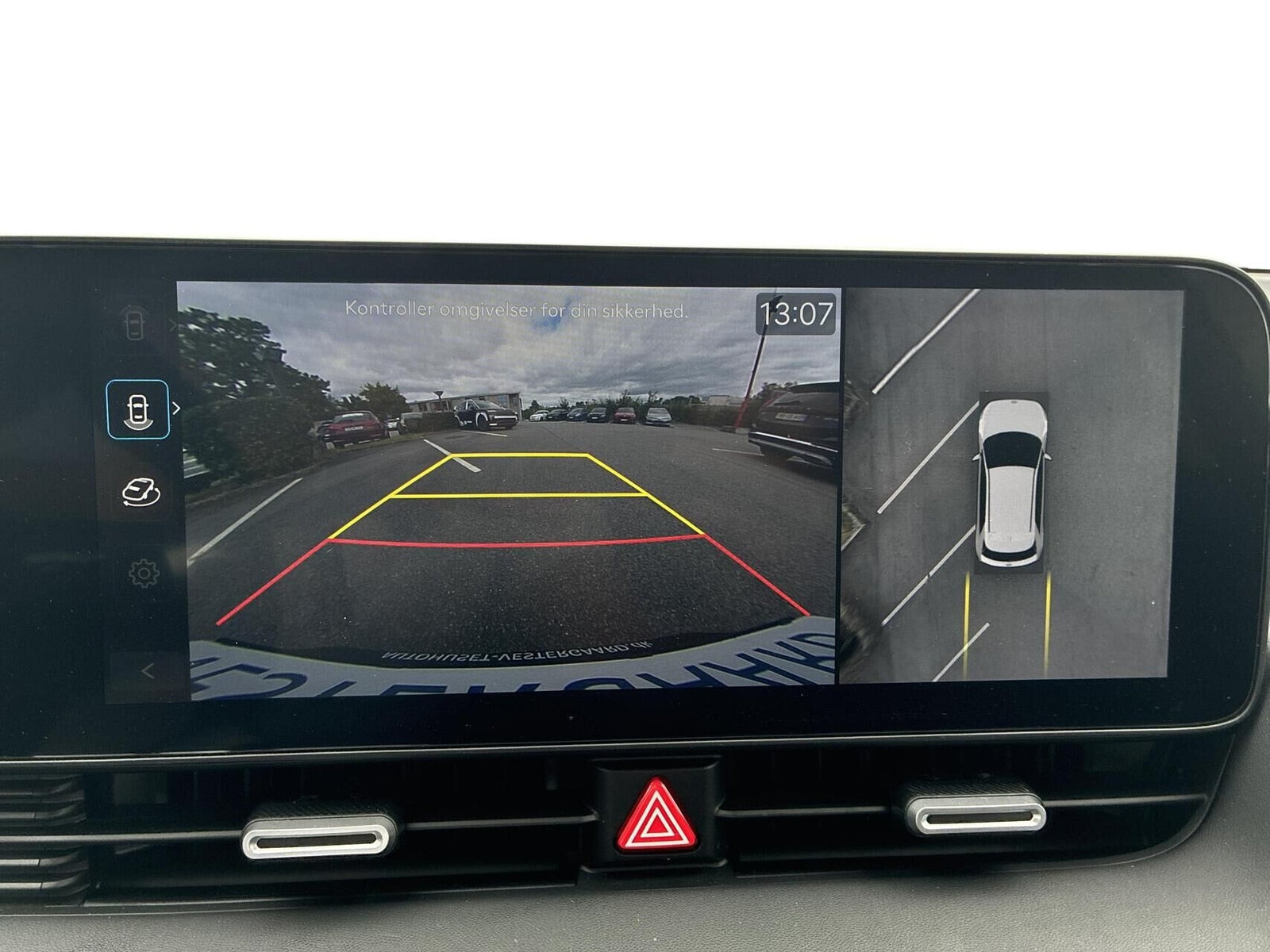 Rød Hyundai Ioniq 5 fra 2025
