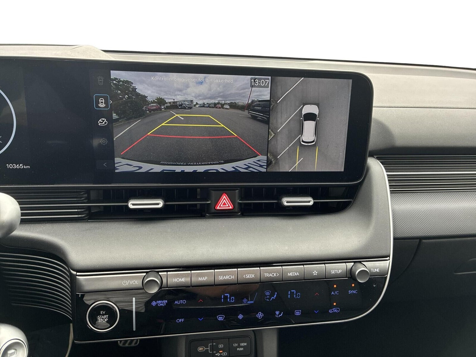 Rød Hyundai Ioniq 5 fra 2025