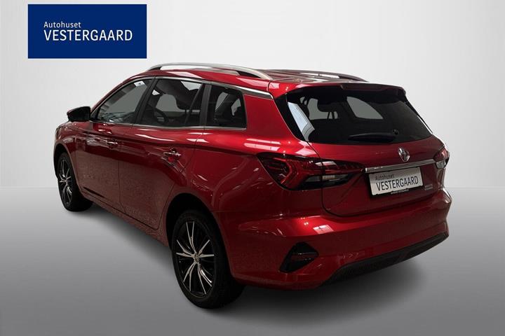 Rød MG MG5 fra 2024