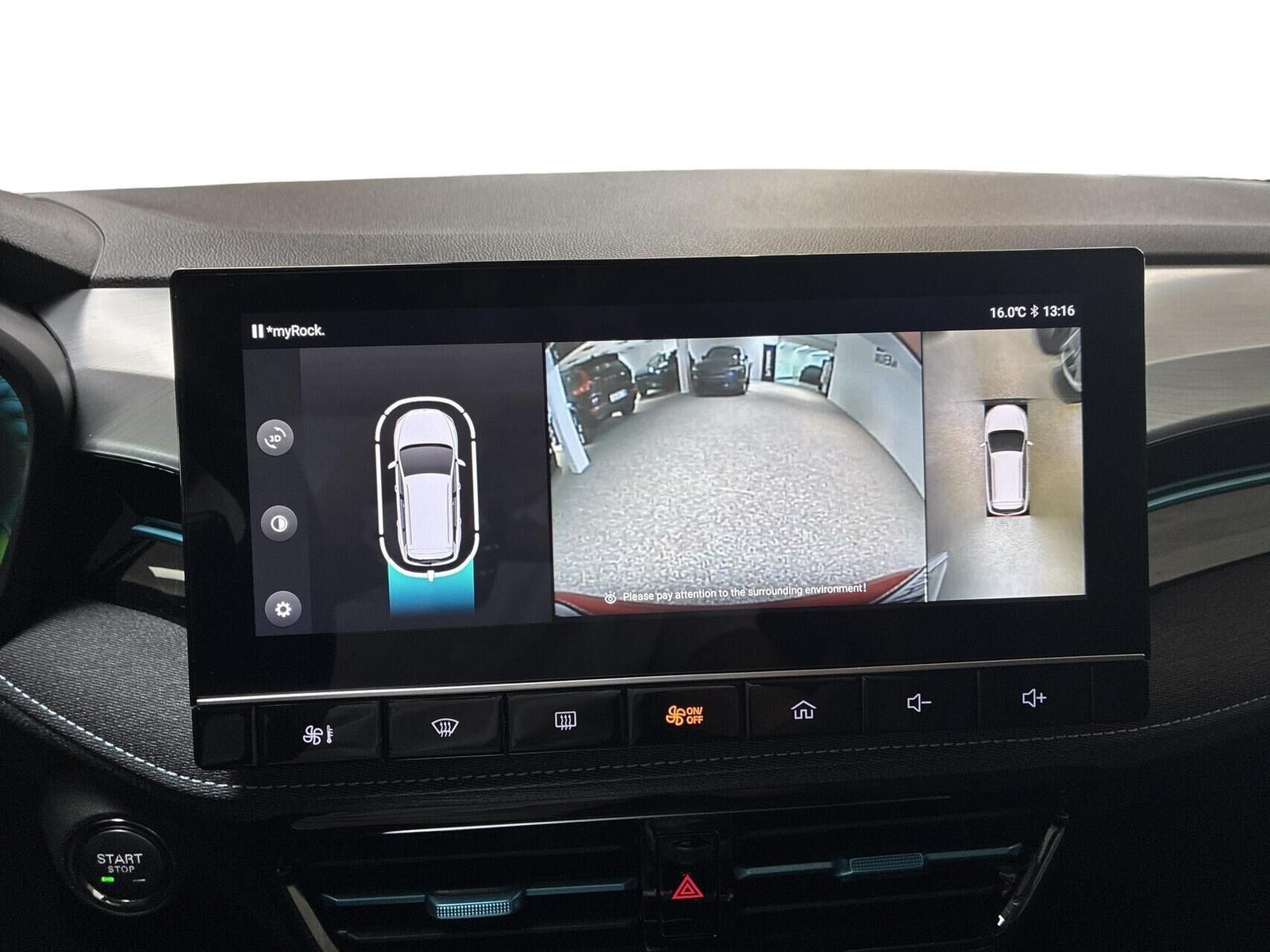 Rød MG MG5 fra 2024