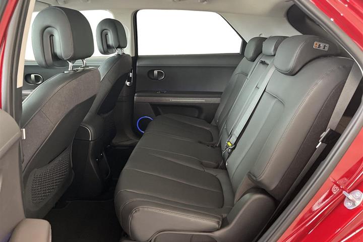 Rød Hyundai Ioniq 5 fra 2025