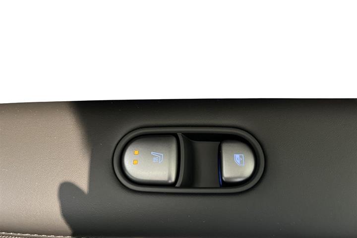 Rød Hyundai Ioniq 5 fra 2025