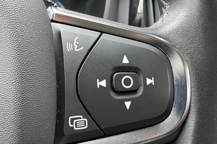 Sort Volvo XC60 fra 2020
