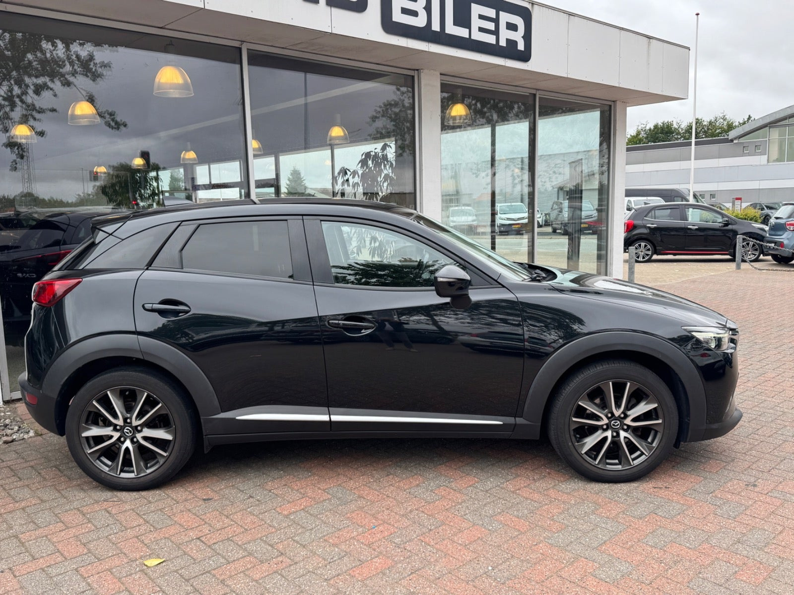 Sort Mazda CX-3 fra 2017