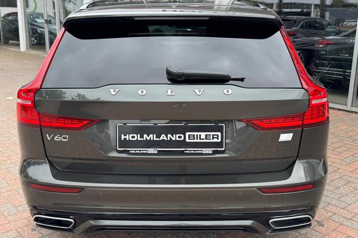Brun Volvo V60 fra 2021