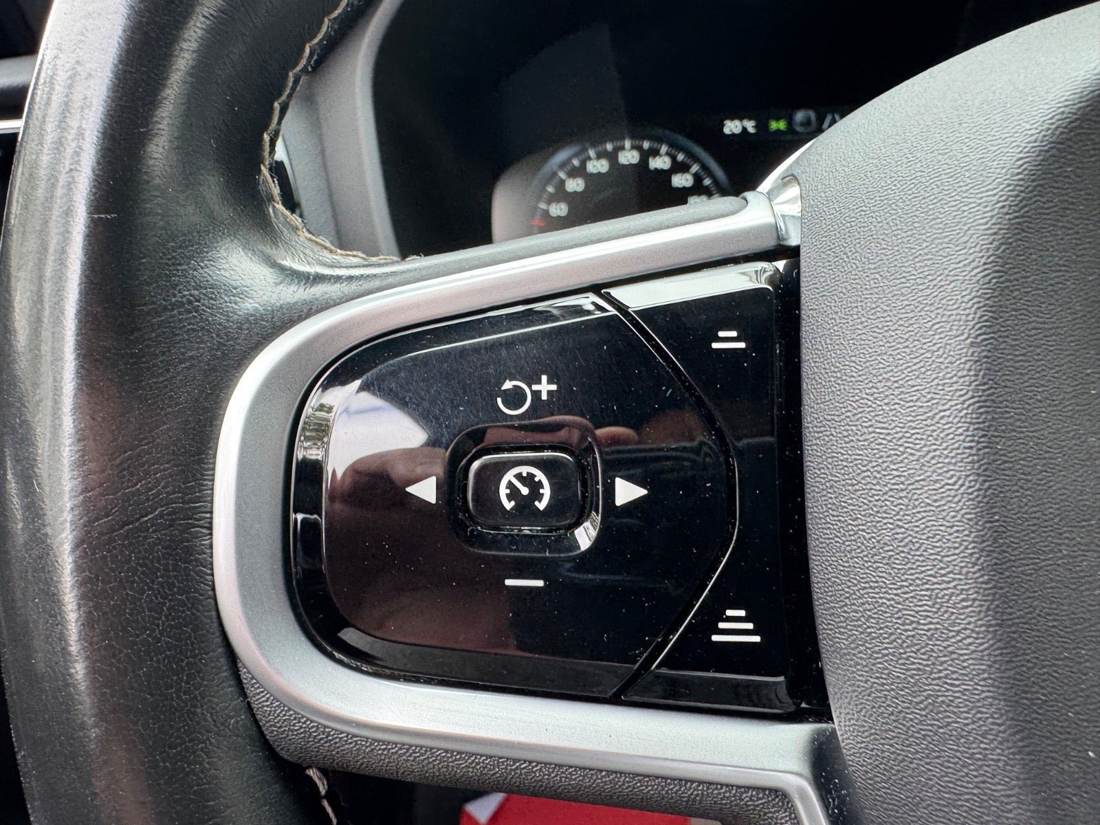 Brun Volvo V60 fra 2021