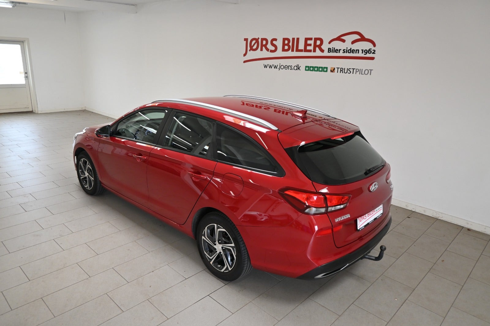 Rød Hyundai i30 fra 2021