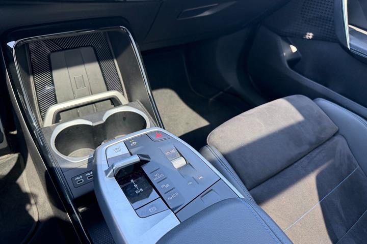 undefined BMW iX1 fra 2023