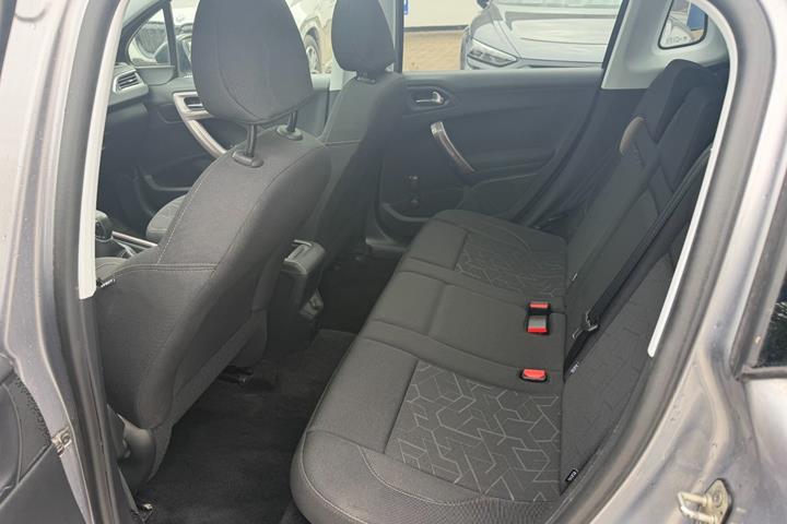 undefined Peugeot 2008 fra 2015