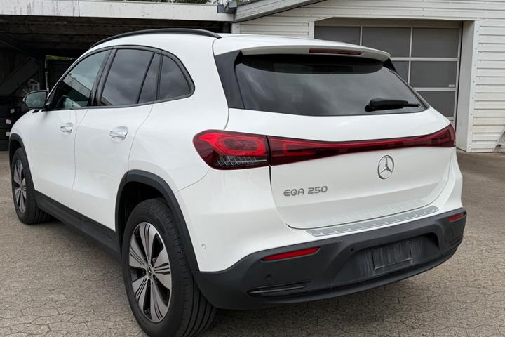 undefined Mercedes EQA250 fra 2022
