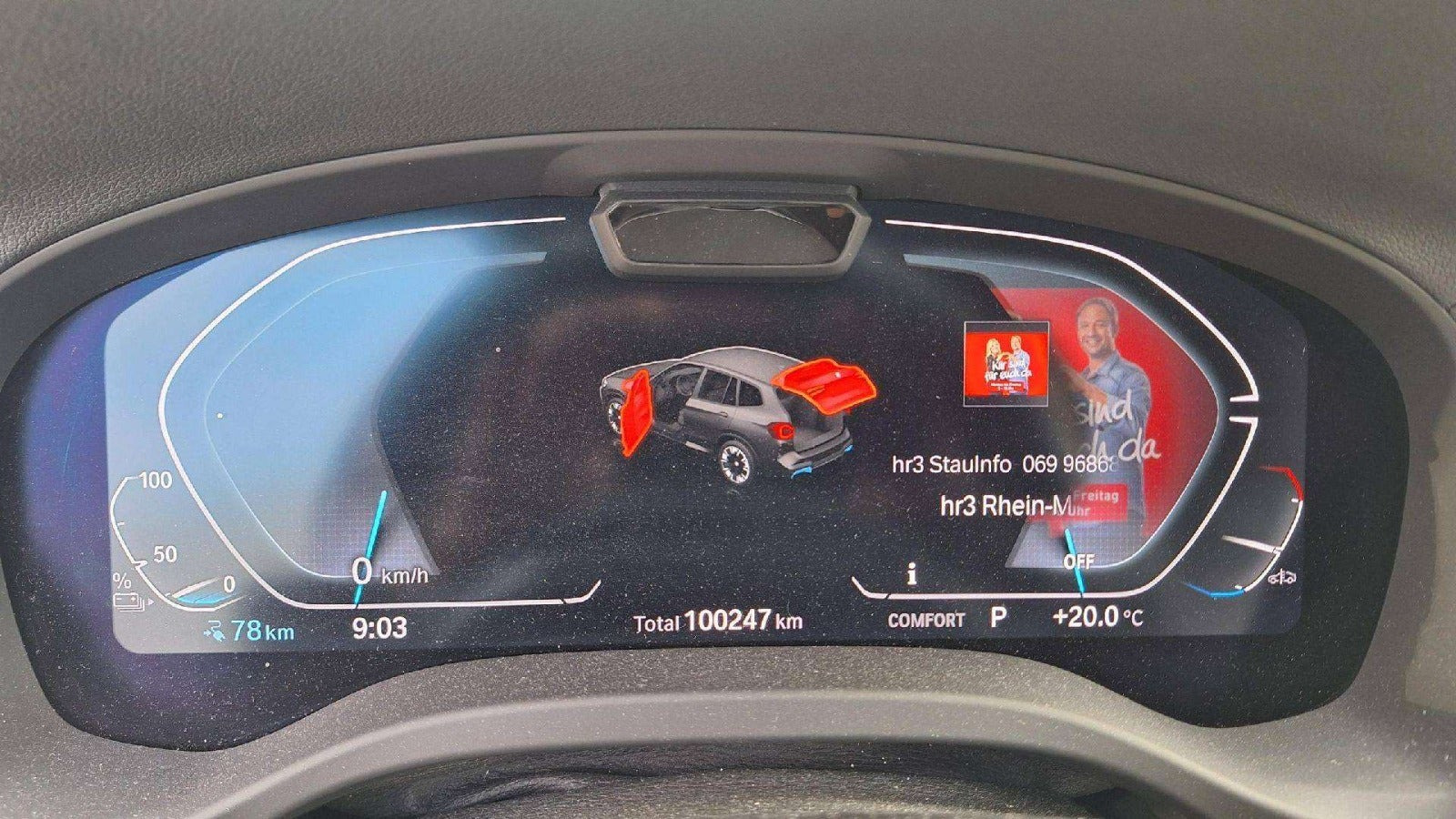 Blå BMW iX3 fra 2022