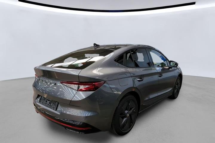 Grå Skoda Enyaq fra 2025