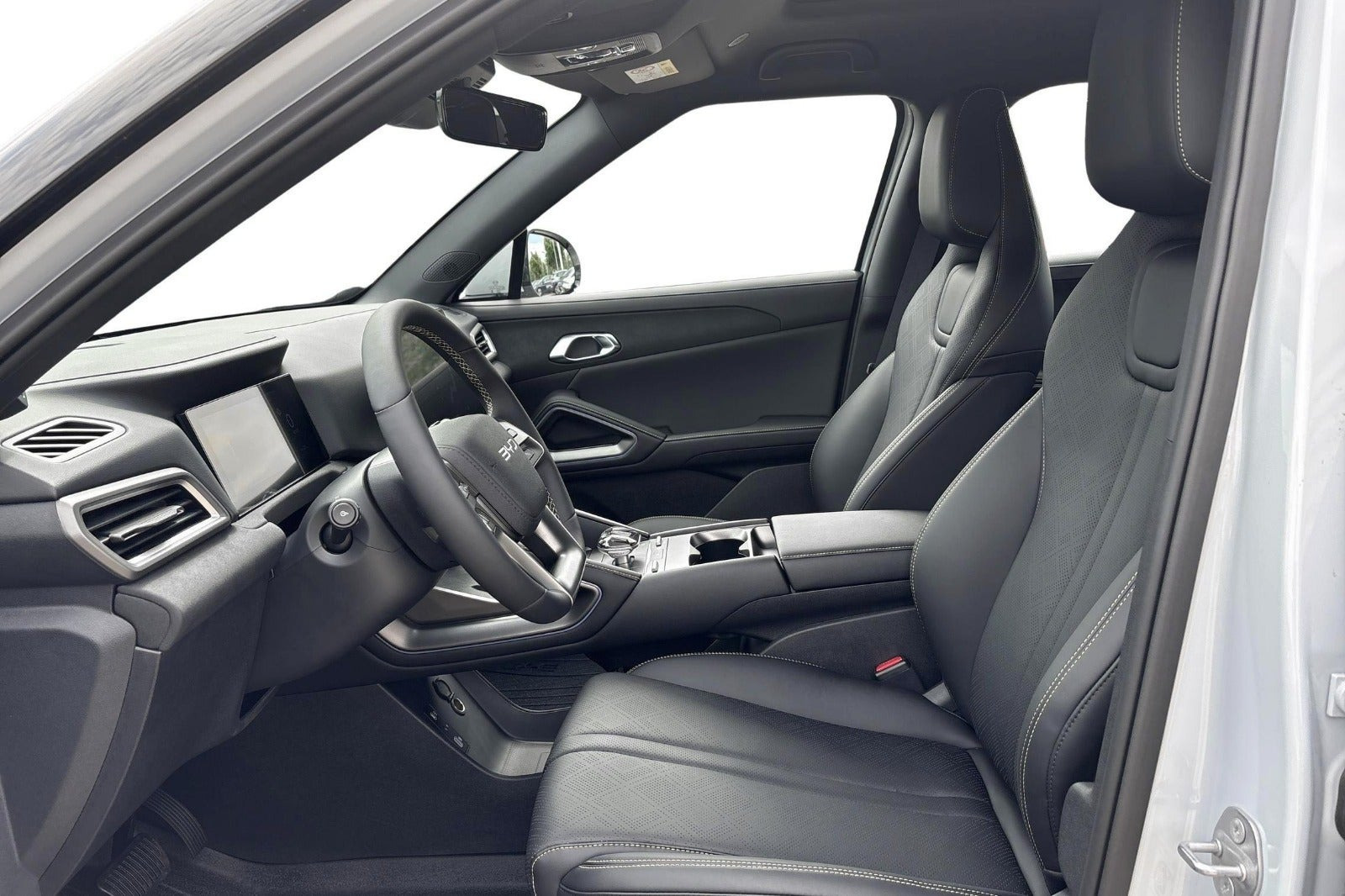 Hvid BYD Atto 2 fra 2025