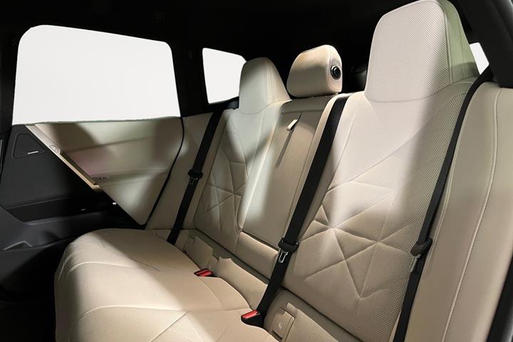 Sort BMW iX fra 2024