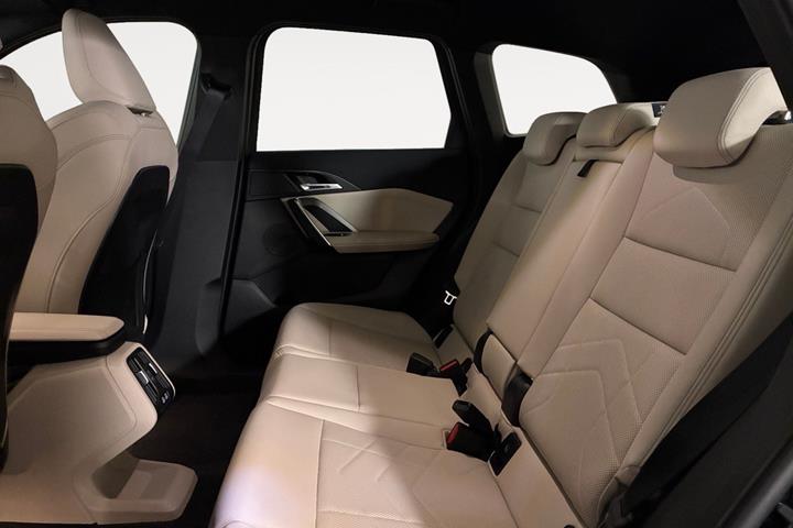 Sort BMW iX1 fra 2024
