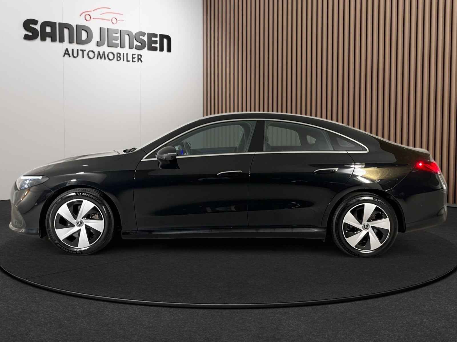 Sort Mercedes CLA250+ fra 2026