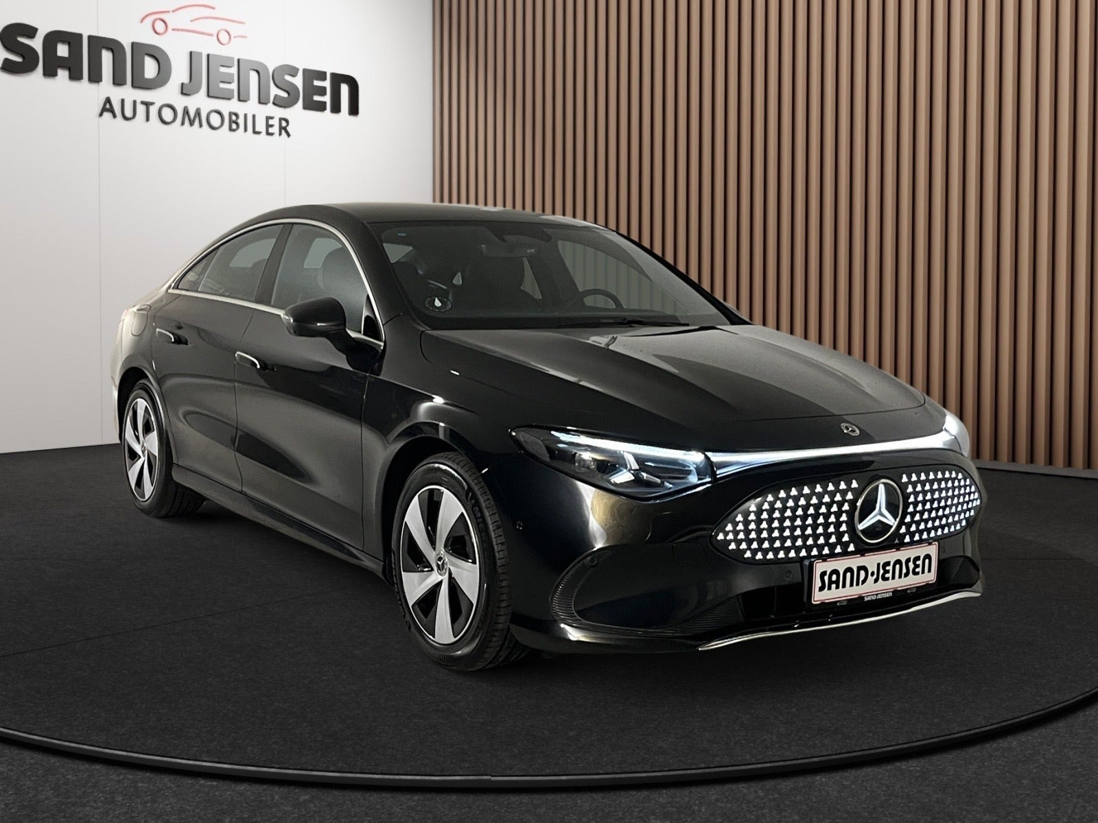 Sort Mercedes CLA250+ fra 2026