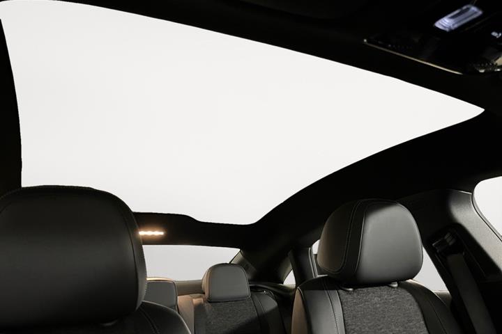 Sort Mercedes CLA250+ fra 2026