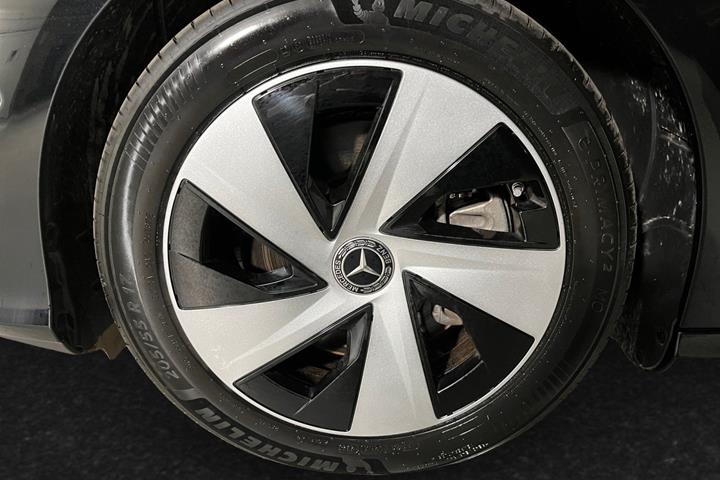 Sort Mercedes CLA250+ fra 2026