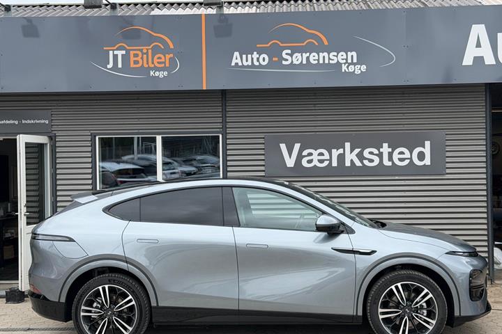 Grå Xpeng G6 fra 2024