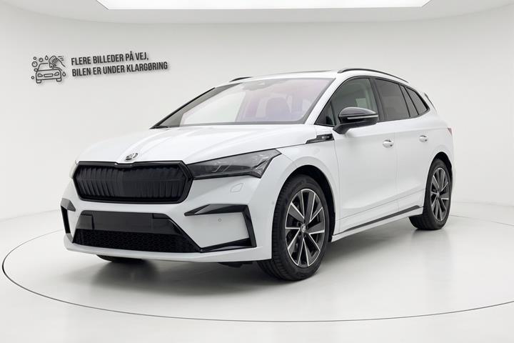 Hvid Skoda Enyaq fra 2022