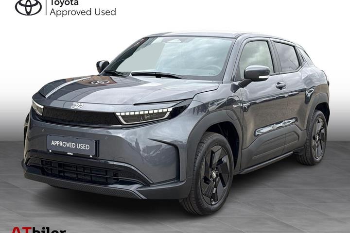 Sort Toyota Urban Cruiser fra 2025