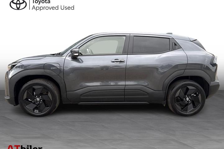 Sort Toyota Urban Cruiser fra 2025