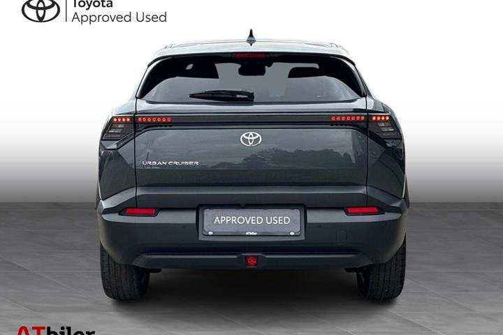 Sort Toyota Urban Cruiser fra 2025