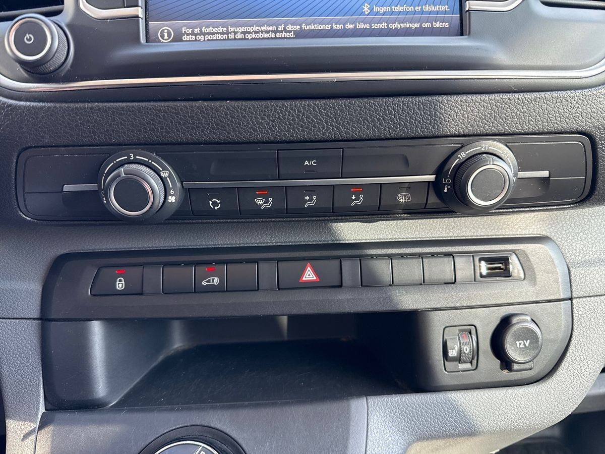 Hvid Toyota ProAce fra 2021