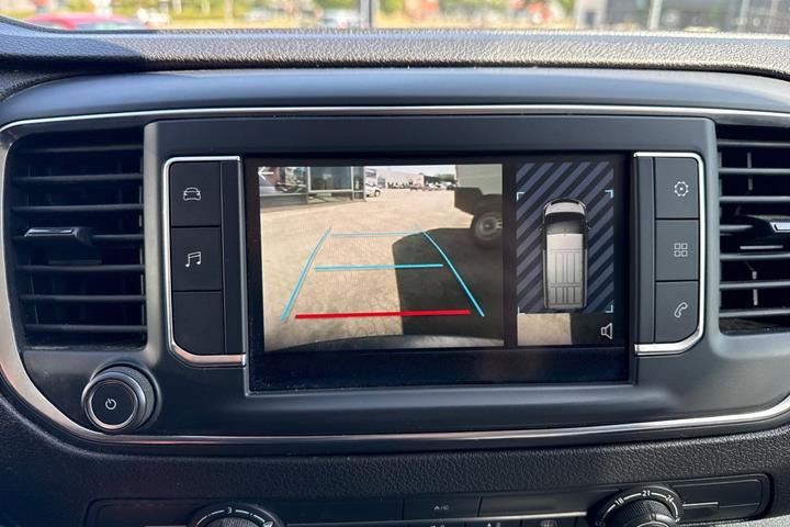 Hvid Toyota ProAce fra 2021