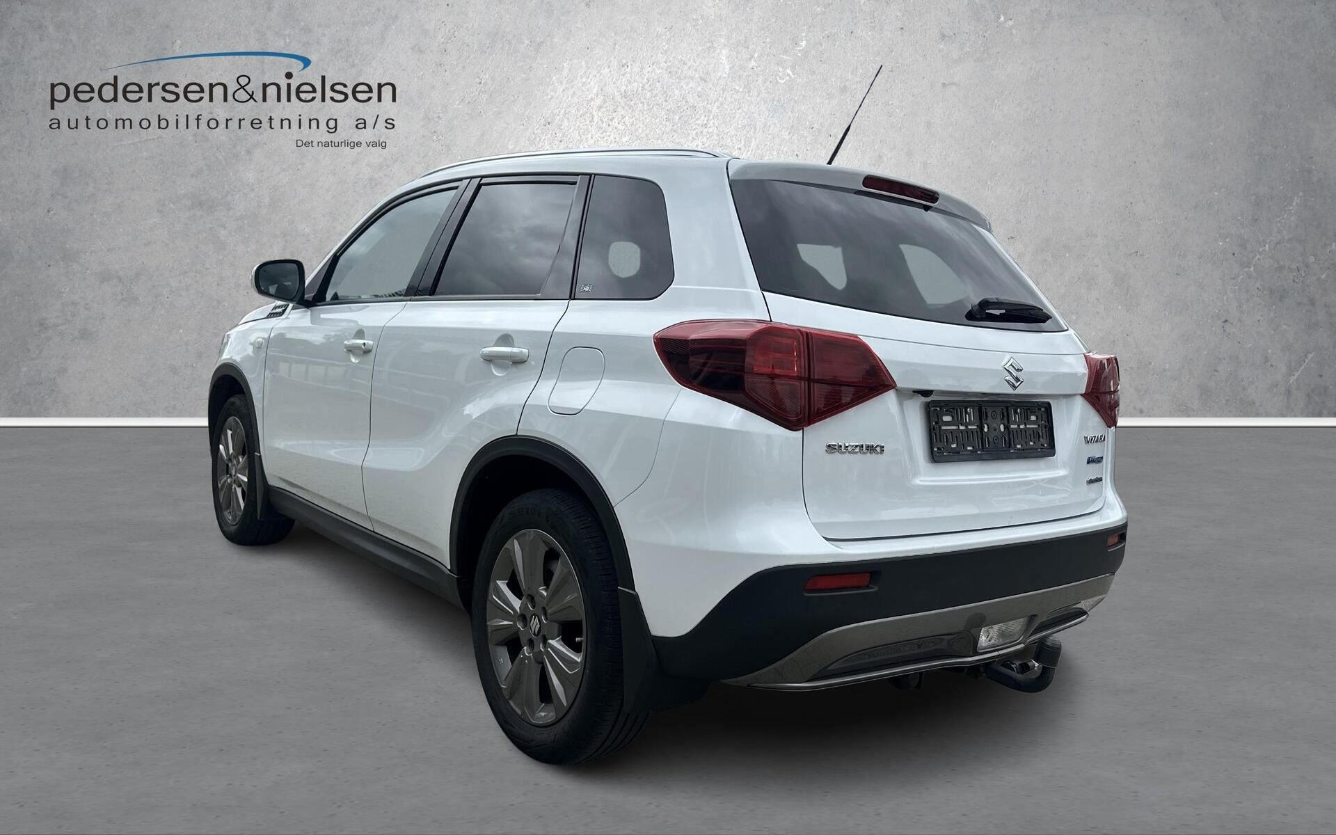 Hvid Suzuki Vitara fra 2024