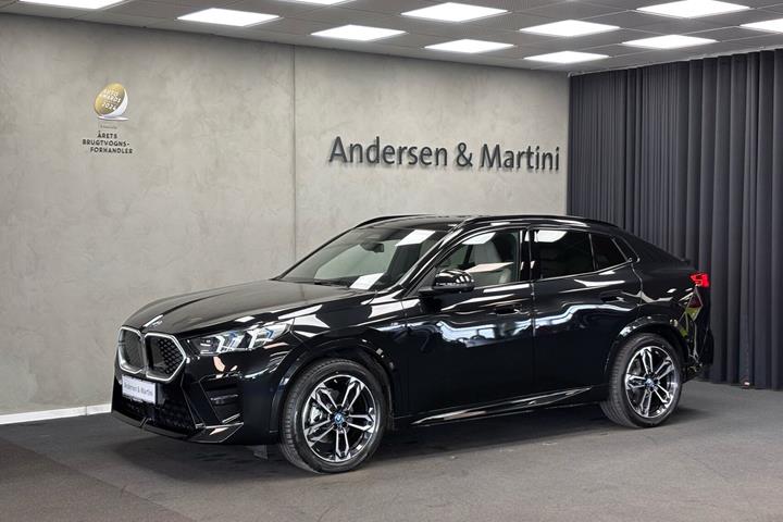 Sort BMW iX2 fra 2024