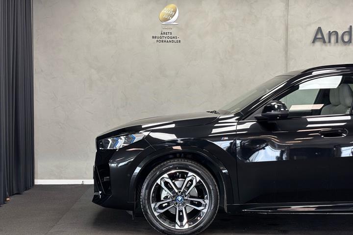 Sort BMW iX2 fra 2024