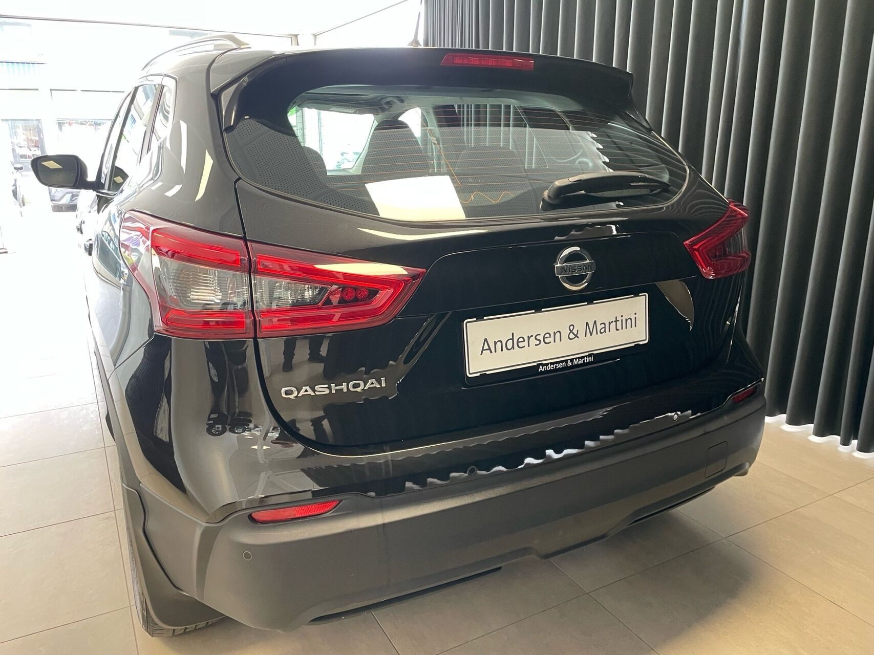 Sort Nissan Qashqai fra 2019