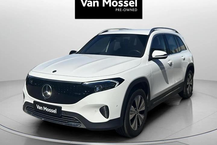 Hvid Mercedes EQB 300 fra 2024