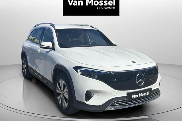 Hvid Mercedes EQB 300 fra 2024
