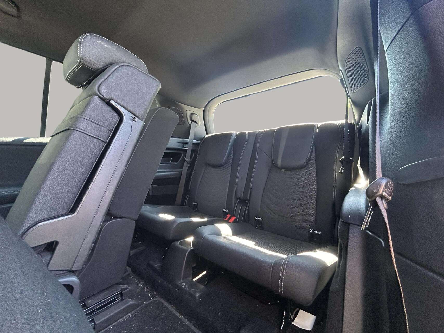Hvid Mercedes EQB300 fra 2024