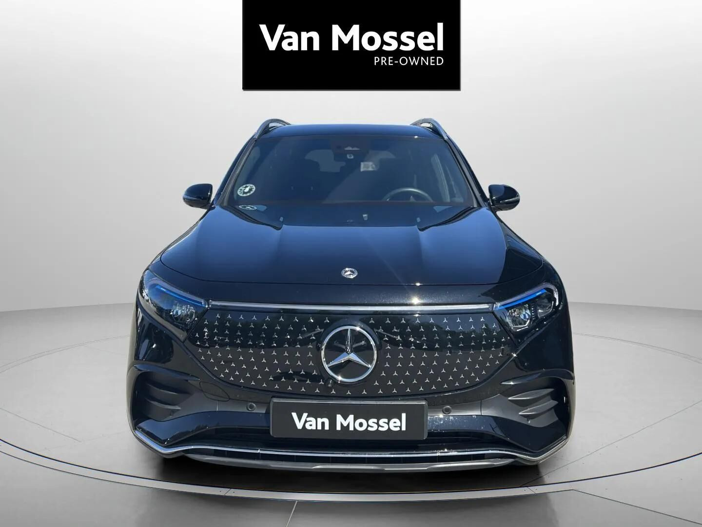 Sort Mercedes EQB 250+ fra 2025
