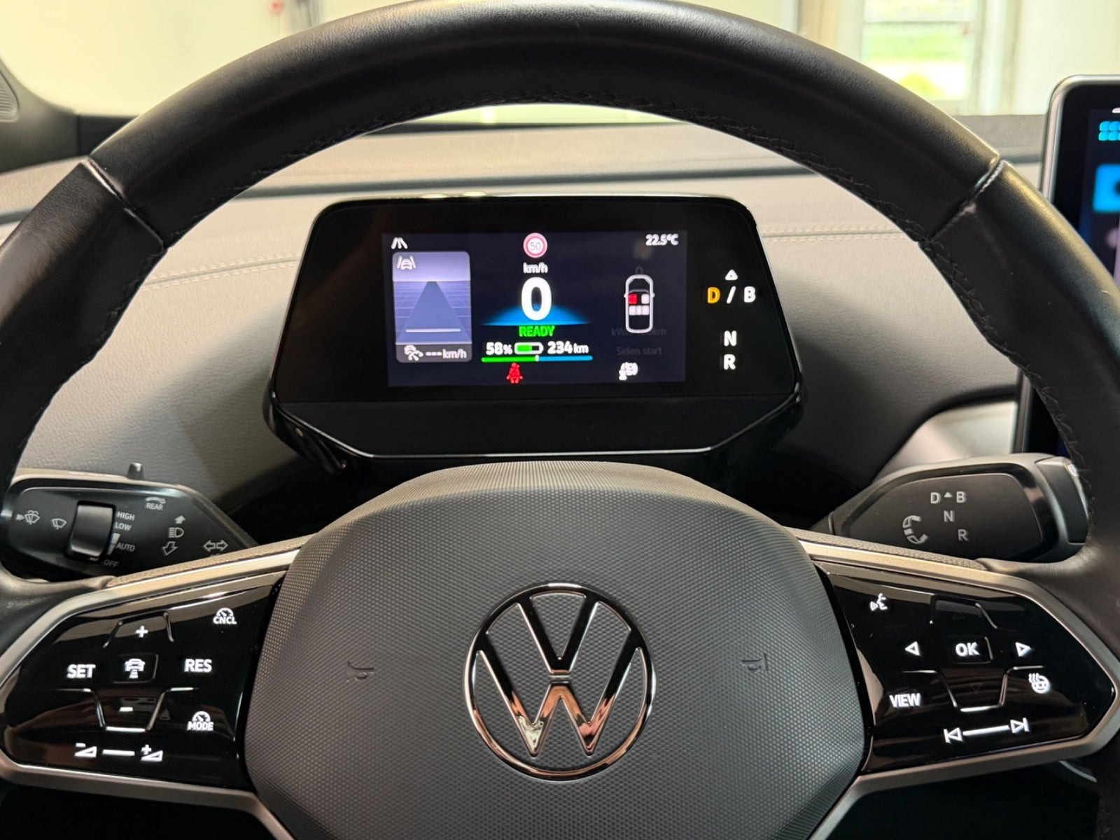 Grå VW ID.4 fra 2024