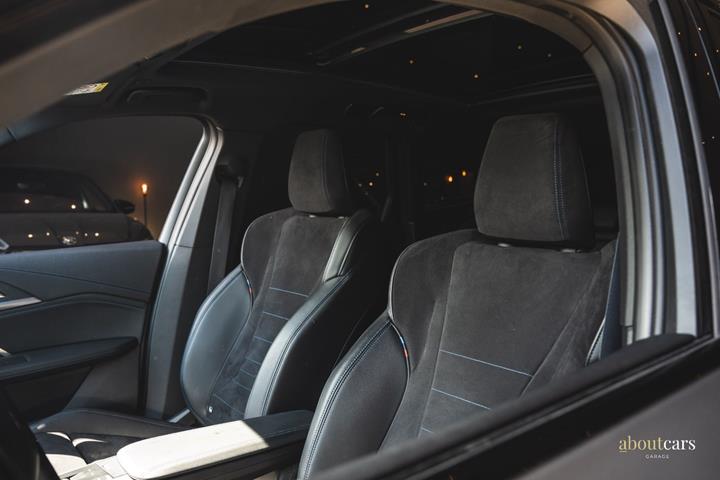 Grå BMW iX1 fra 2024