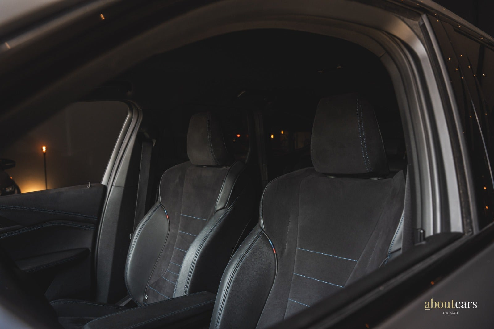 Grå BMW iX1 fra 2023