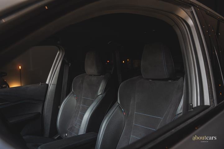 Grå BMW iX1 fra 2023