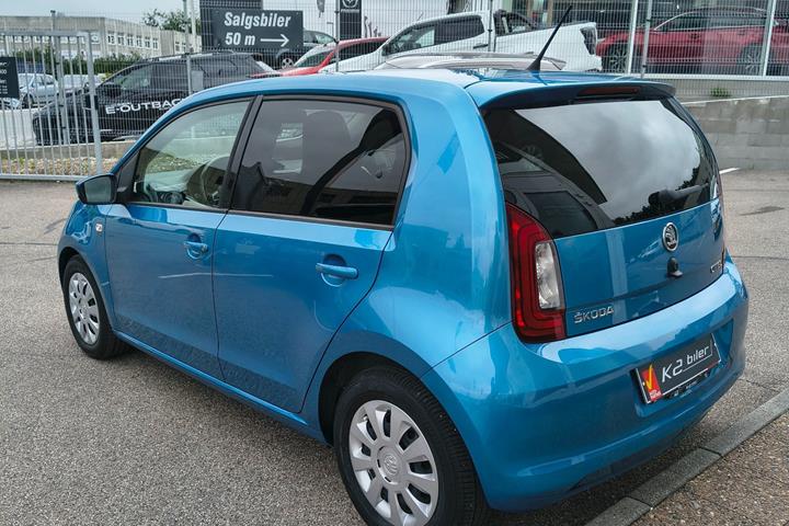 Blå Skoda Citigo fra 2018