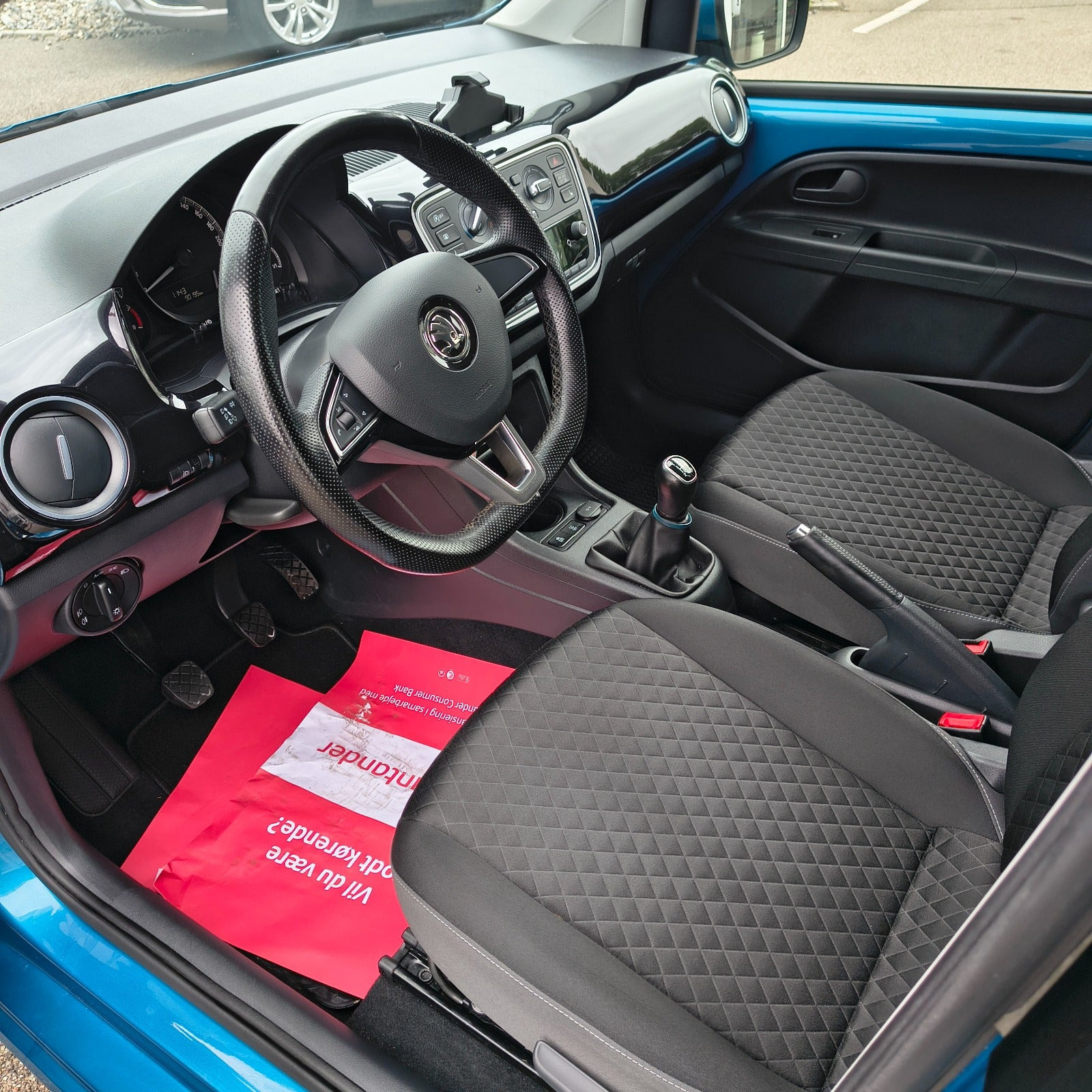 Blå Skoda Citigo fra 2018