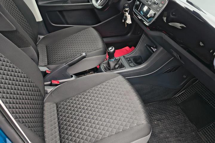 Blå Skoda Citigo fra 2018